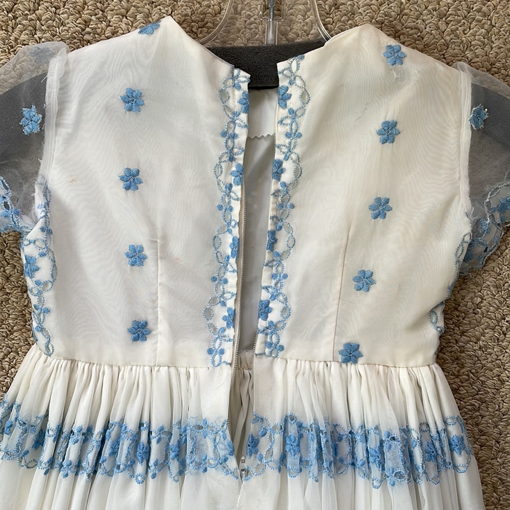 Halloween Child Princess Dress Size 6 - Picture 3 of 9